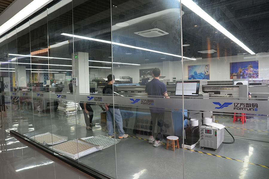 Equipment exhibition hall